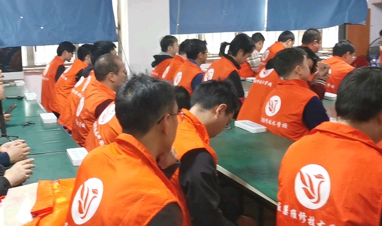 成都汽车美容培训多少钱
