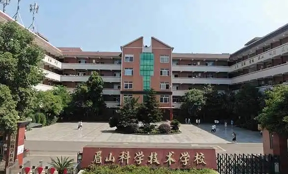 眉山汽车培训学校哪个好