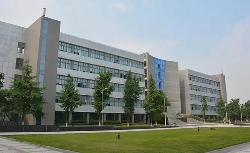 德阳汽车培训学校哪个好