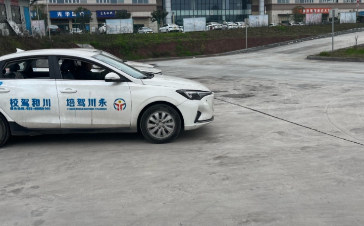 乐山汽车维修培训多少钱