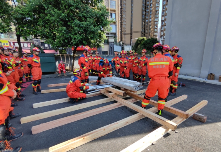 雅安应急救援员学校排名