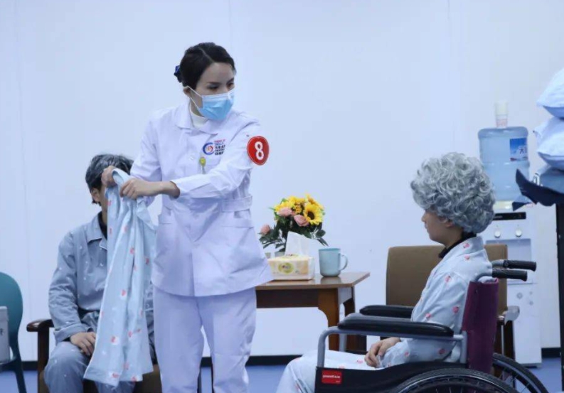 成都养老护理员证怎么考