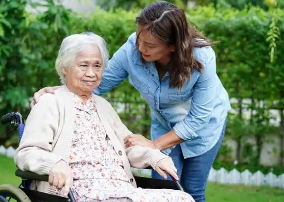 成都养老护理员培训学校排名