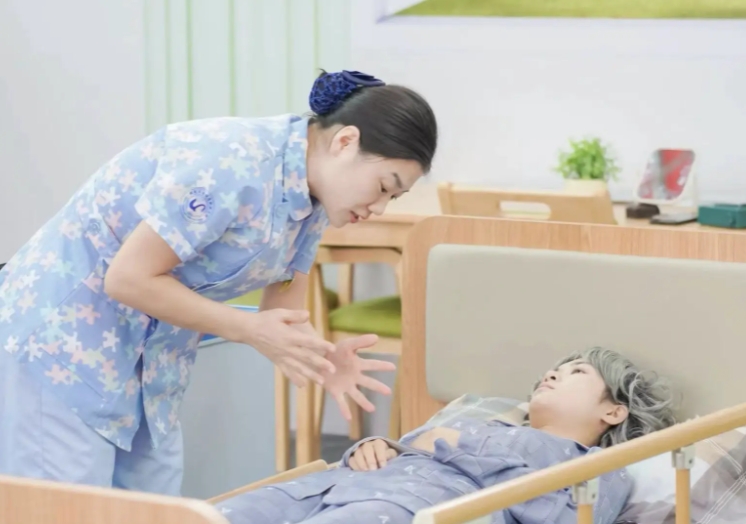 巴中养老护理员证怎么考