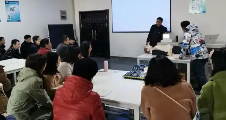 南充汽车职业培训多少钱