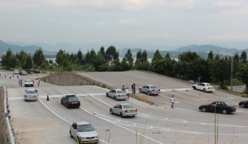 雅安汽车培训基地哪家好