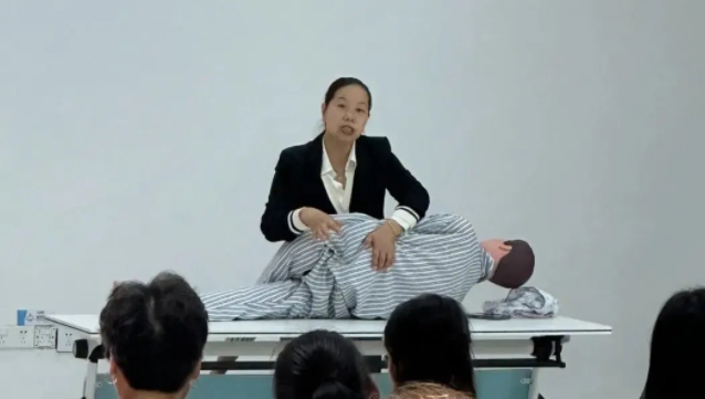 自贡养老护理员培训学校有哪些