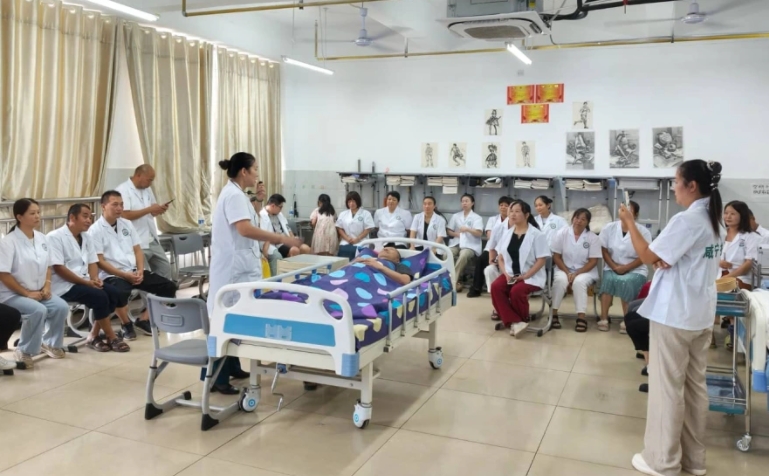 宜宾养老护理员报考条件