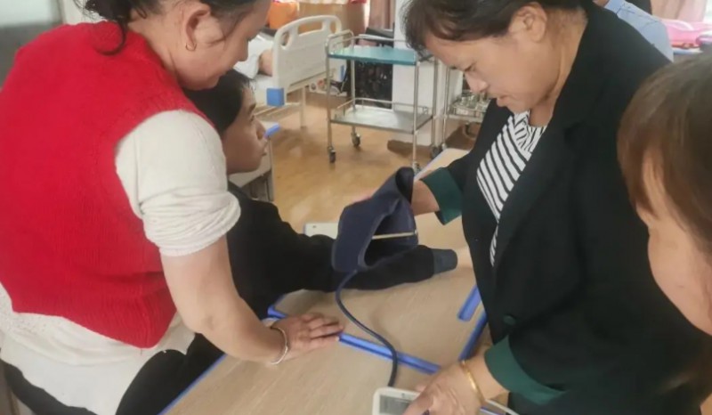 南充养老护理员证在哪报考