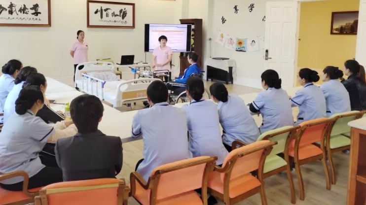 南充养老护理员证怎么考