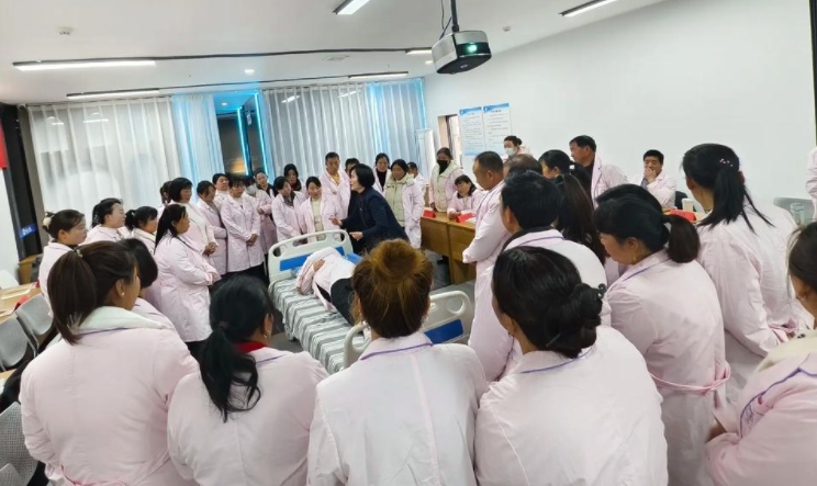 达州养老护理员报考条件